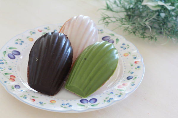 How to Make French Madeleine Cakes (Chocolate, White Chocolate & Matcha Flavor Recipe)