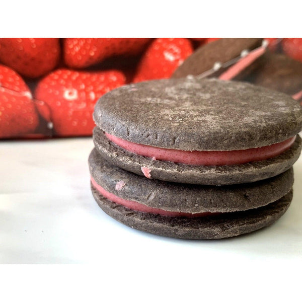 Meiji Rich Chocolate Chocolate Sand Strawberry Sandwich Cookies (Pack of 5)