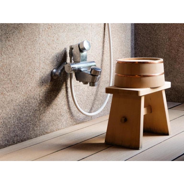 Umezawa Japanese Hinoki Cypress Wooden Bath Stool – Japanese Taste
