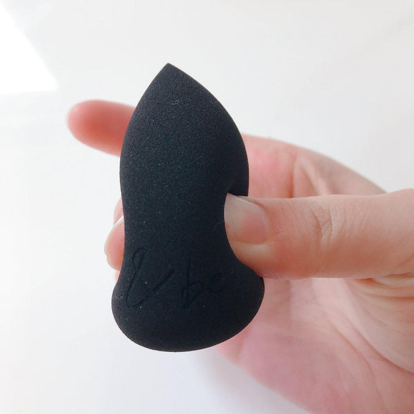 andbe-Black-Face-Sponge-for-Makeup-4-2023-11-13T03:20:12.430Z.jpg