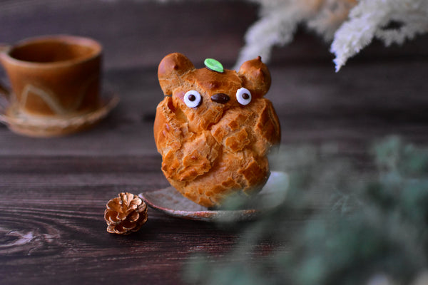 Make Totoro Cream Puffs with Chocolate and Strawberry Cream (Shirohige Cream Puff Factory Copycat Recipe)