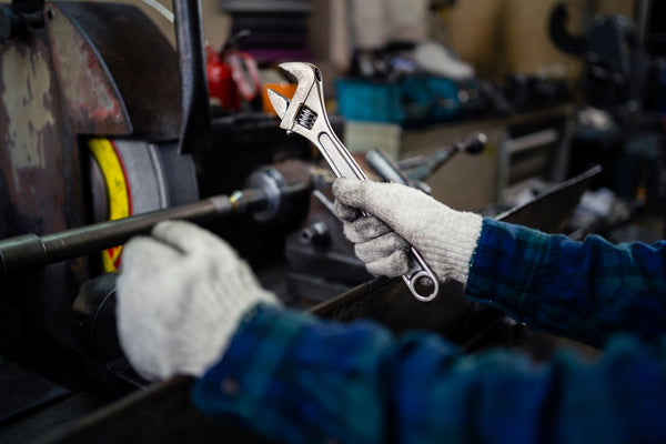 Where to Buy Tools in Japan: Pliers, Screwdrivers, & More