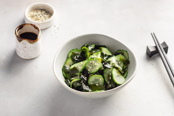 How To Make Cucumber Sunomono Salad With Wakame Seaweed-Japanese Taste