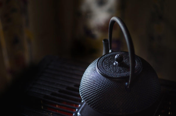 Tetsubin - Your Guide To Traditional Japanese Cast Iron Kettles