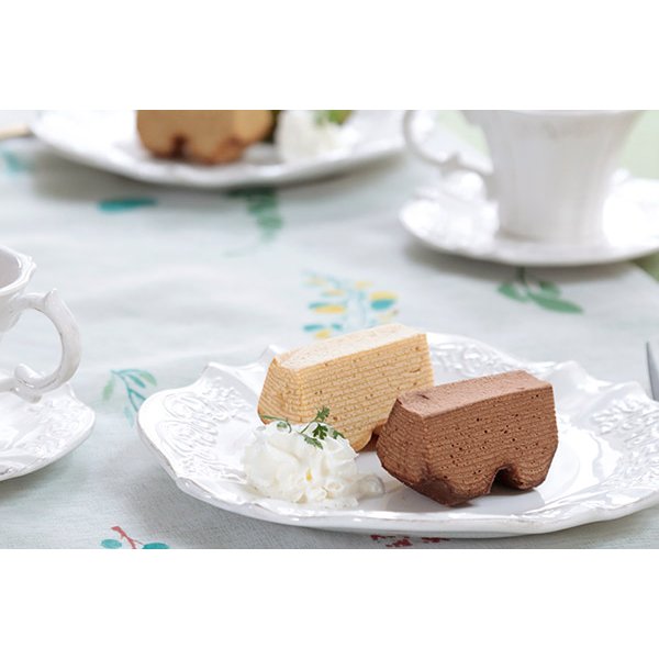 Baum-u--Baum-Japanese-Baumkuchen-Ring-Cake-Plain-and-Chocolate-2-Pieces-2-2024-02-16T04:31:57.297Z.jpg