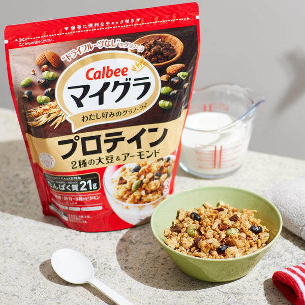 Calbee-Whey-Protein-Granola-Cereal-With-Almonds-and-Beans-360g-2-2025-02-18T02:32:00.080Z.jpg