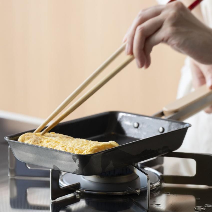 Enzo Carbon Steel Egg Roll Pan Tamagoyaki Pan with Wood Handle 4.7x7.4