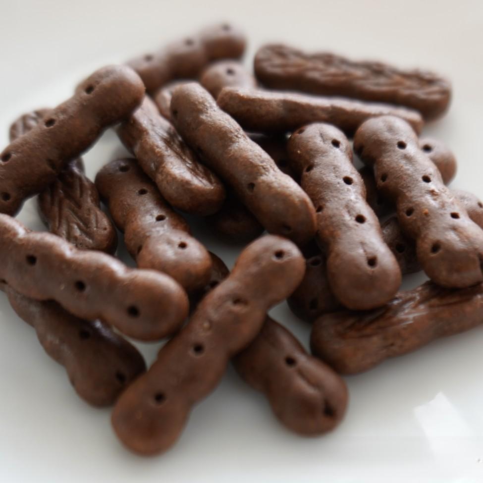 Ginbis Asparagus Chocolate Soaked Mini Asparagus Shaped Biscuits (Pack