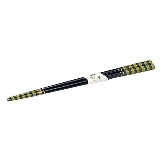 Isuke-Lacquered-Wooden-Japanese-Chopsticks-Black-1-2023-11-08T02:52:49.776Z.jpg