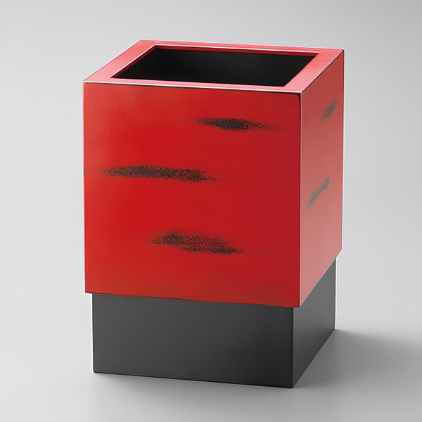 Isuke-Negoro-Japanese-Lacquered-Waste-Bin-Red-and-Black-1-2023-11-07T04:32:17.338Z.jpg