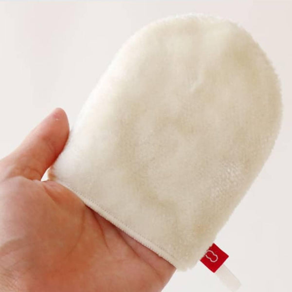 Kinuya 100% Silk Face Cleansing Mitten Gentle Exfoliating Glove