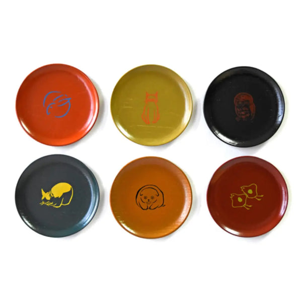 Mamezara Lacquered Small Plate Cute Animal Design