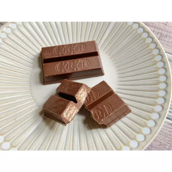 Nestle-Japanese-Kit-Kat-Original-Chocolate-11-Bars-2-2025-03-04T06:51:14.838Z.webp