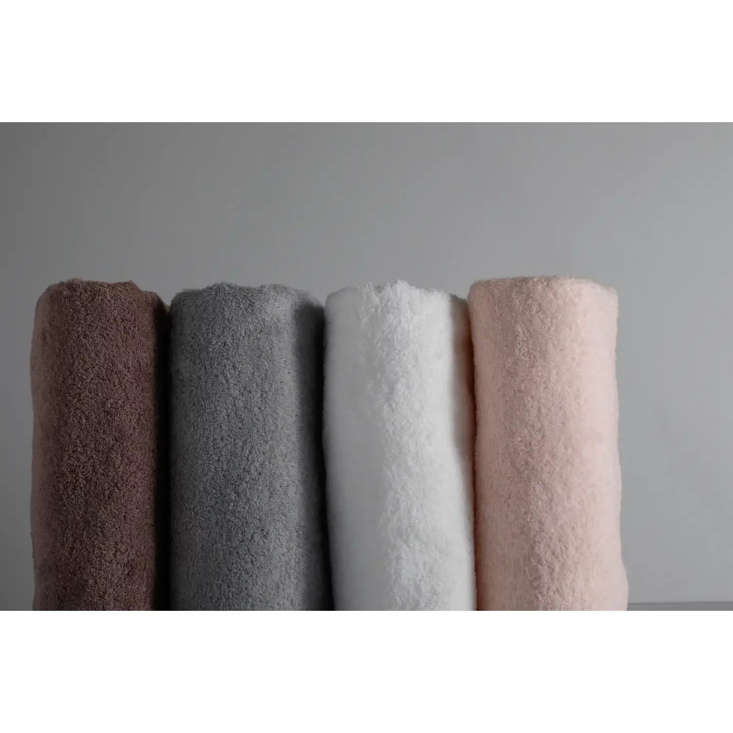 Orim-+-Care-Bath-Towel-Skin-Friendly-Imabari-Towel-68-x-140-cm-1-2024-06-05T01:35:10.234Z.webp