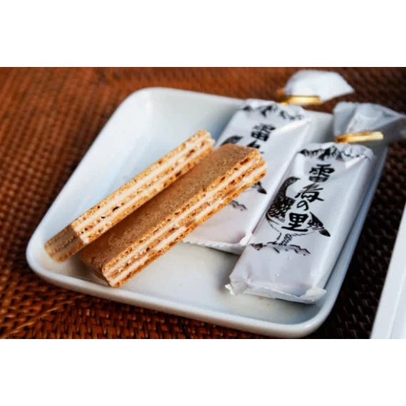 Raicho-no-Sato-Traditional-Cream-Filled-Sandwich-Cookies-16-Pieces-3-2024-06-13T04:09:45.618Z.webp