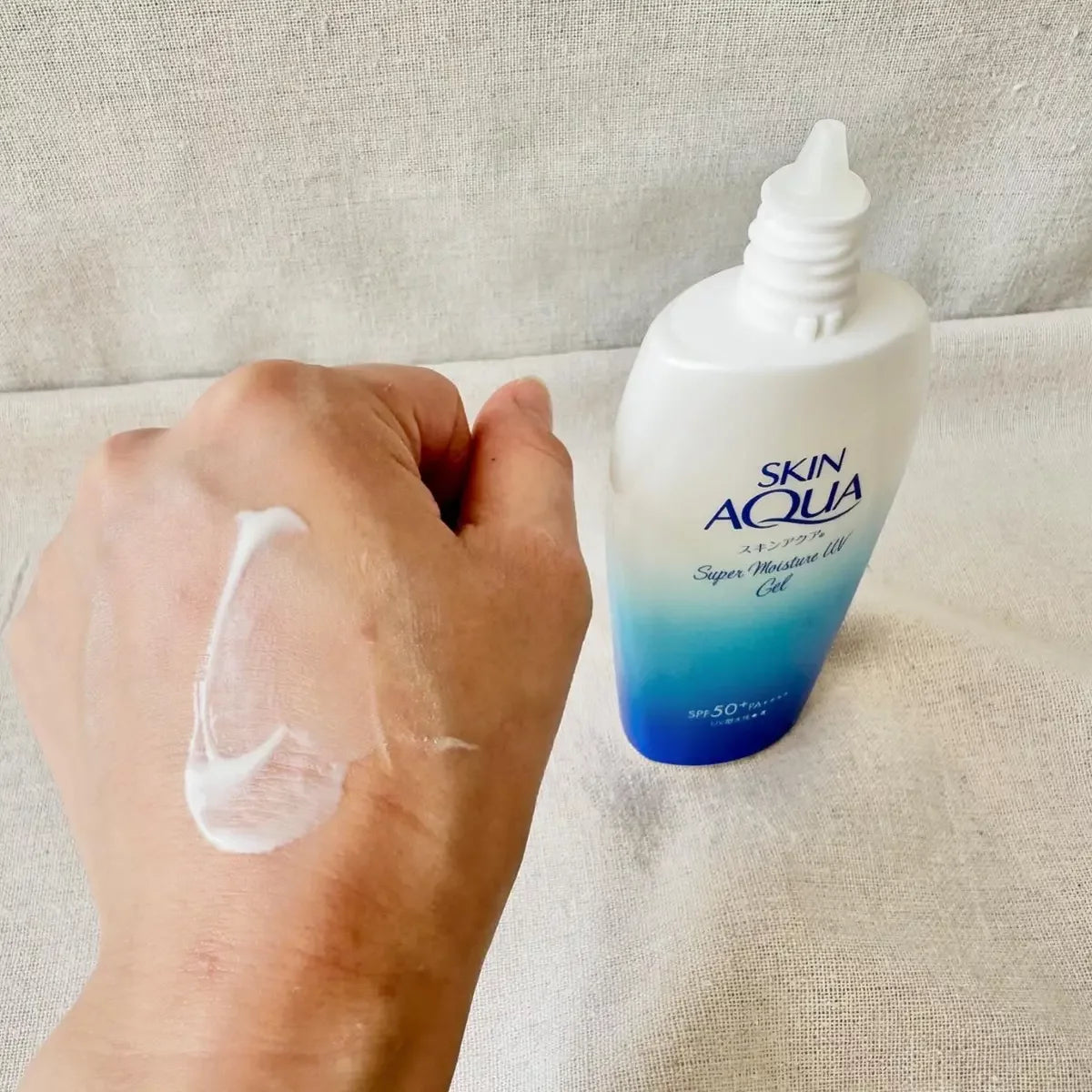 Rohto Skin Aqua UV Super Moisture Gel Sunscreen SPF50+ PA++++ 110g – Japanese Formula