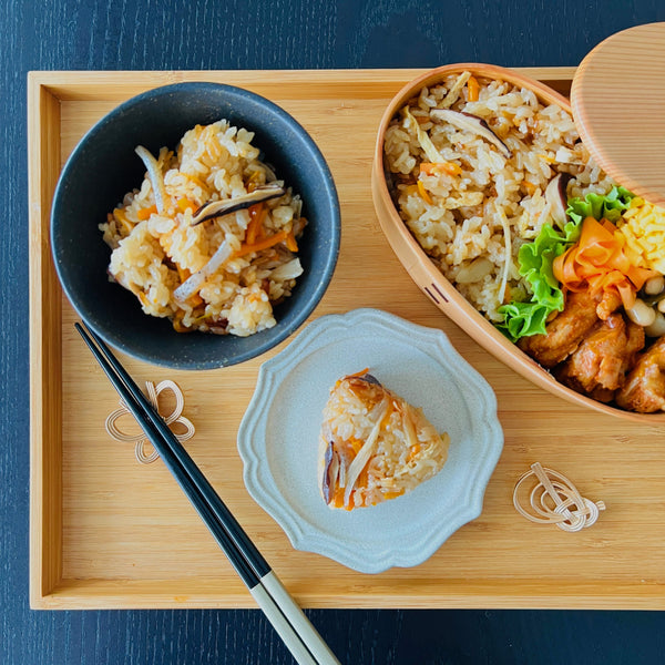 takikomi gohan plated in different ways