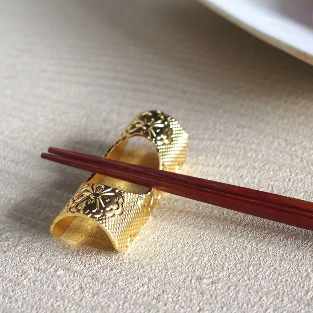 Tanabe Elegant Gold Chopstick Rest With Traditional Pattern