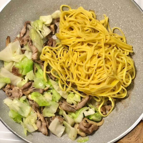 How To Make Yakisoba At Home (Japanese Stir-fried Noodle Recipe